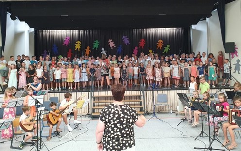 Auftritt beim Schulfest der Pfarrer-Graf-Schule Hambrücken