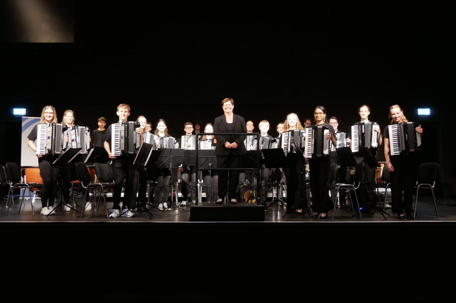 Akkordeon Jugendorchester HaWie gewinnt beim Deutschen Orchesterwettbewerb
